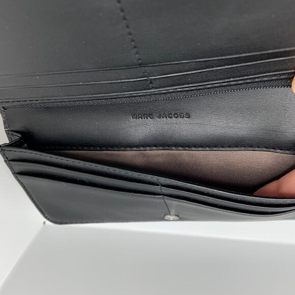 MARC JACOBS Pebbled Leather tan Continental Zip around Wallet - Picture 5 of 7